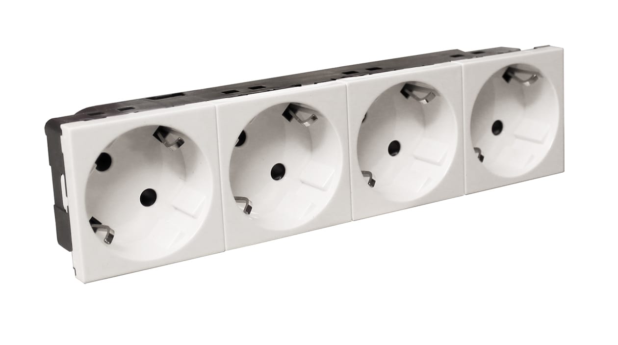 Legrand - 4-v stikk m/j 45° bv hurtkobl