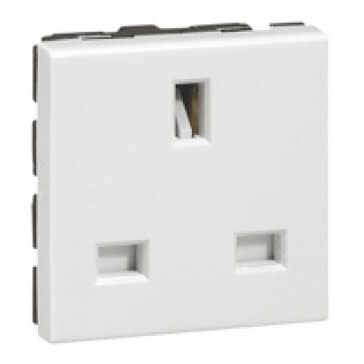 Legrand - Enkel Stikk M/J. Br. Std. 13A,