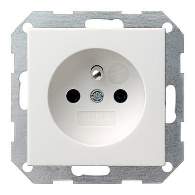 GIRA - Enkel stikkontakt med jordklemme og barnevern, i farge hvit
