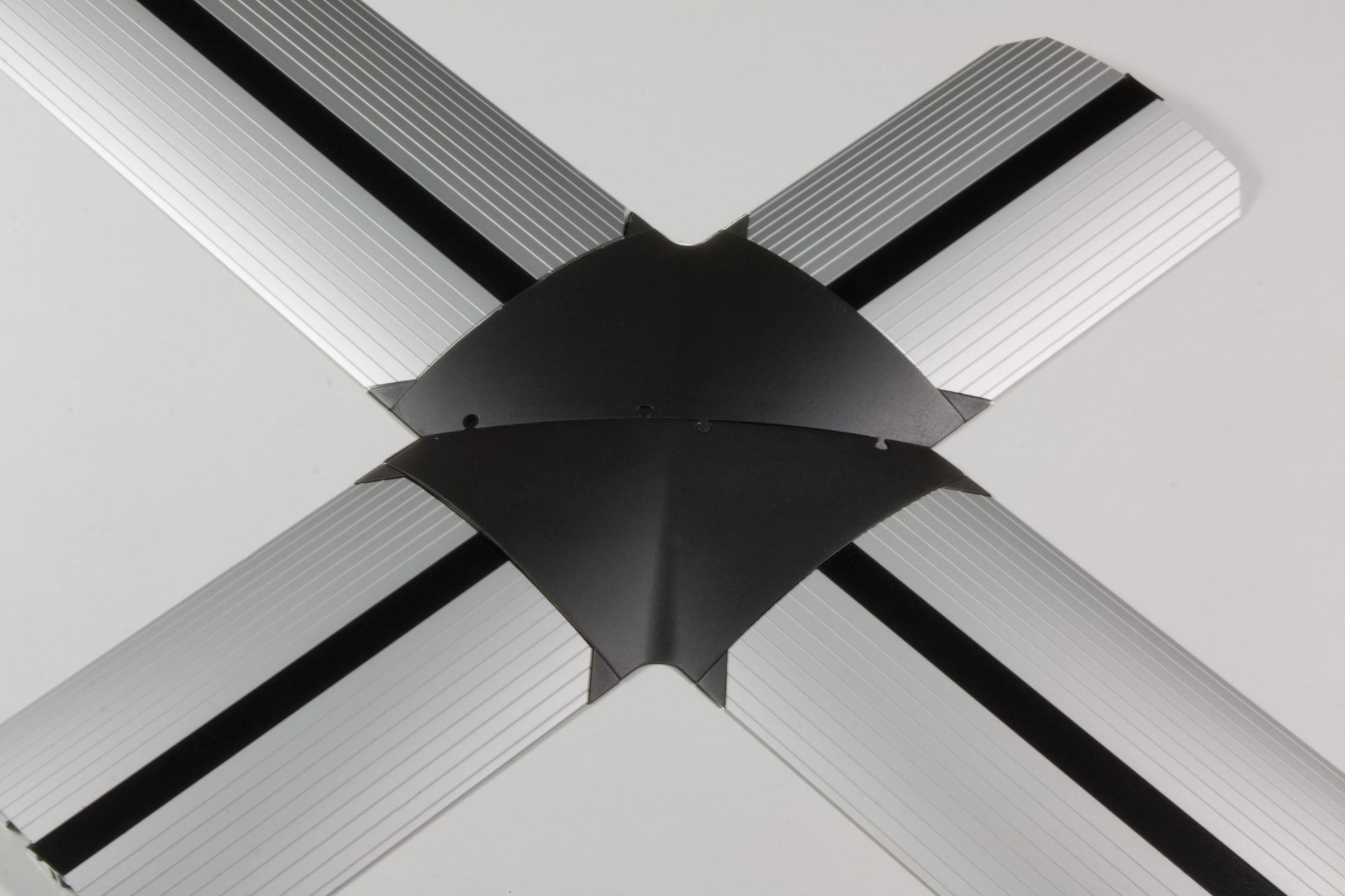 Evoline - Bridge skjøtestykke for EVOline Bridge skinnesystem - Kors