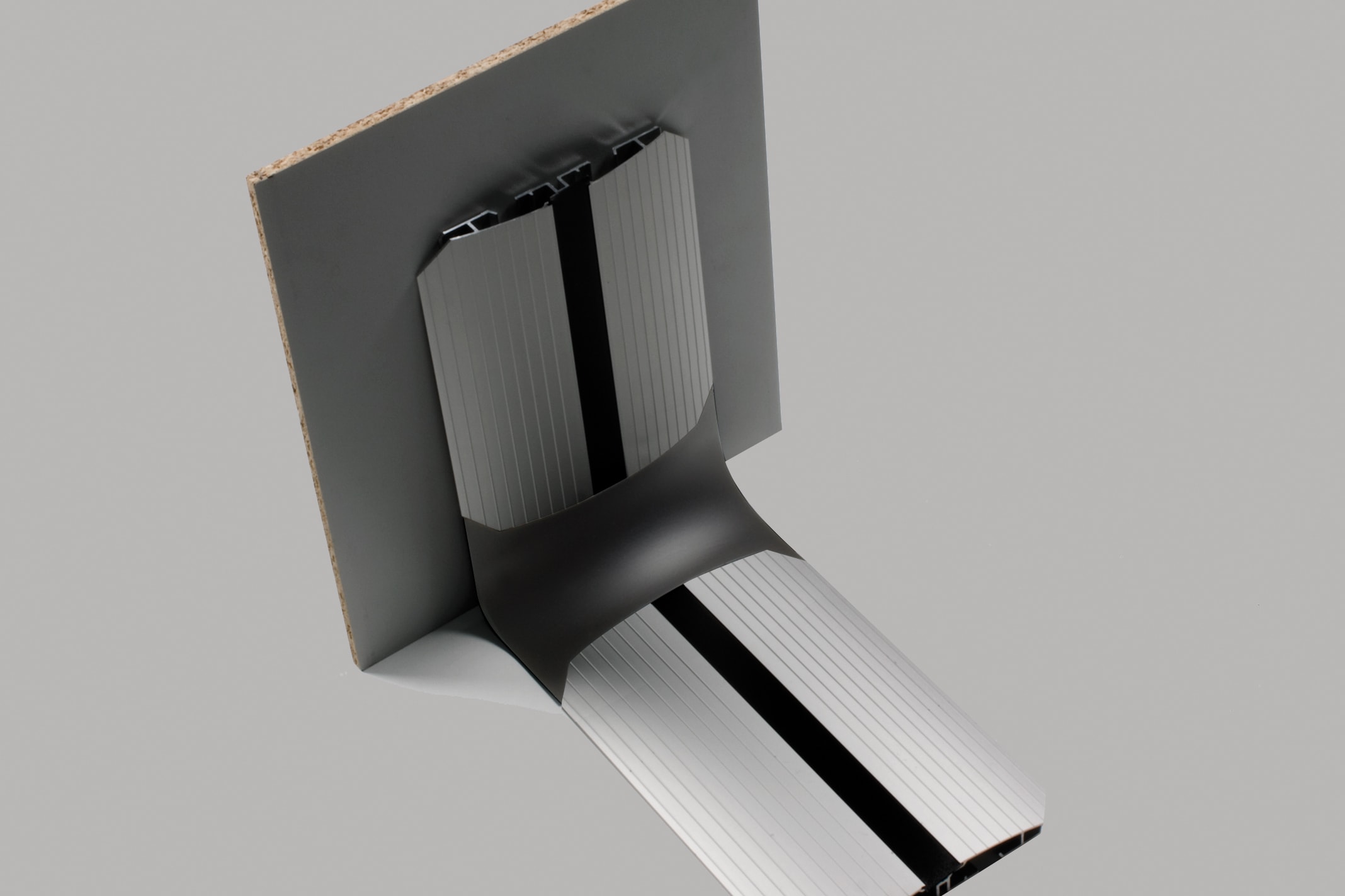 Evoline - Bridge skjøtestykke for EVOline Bridge skinnesystem - 90 graders vertical vinkel