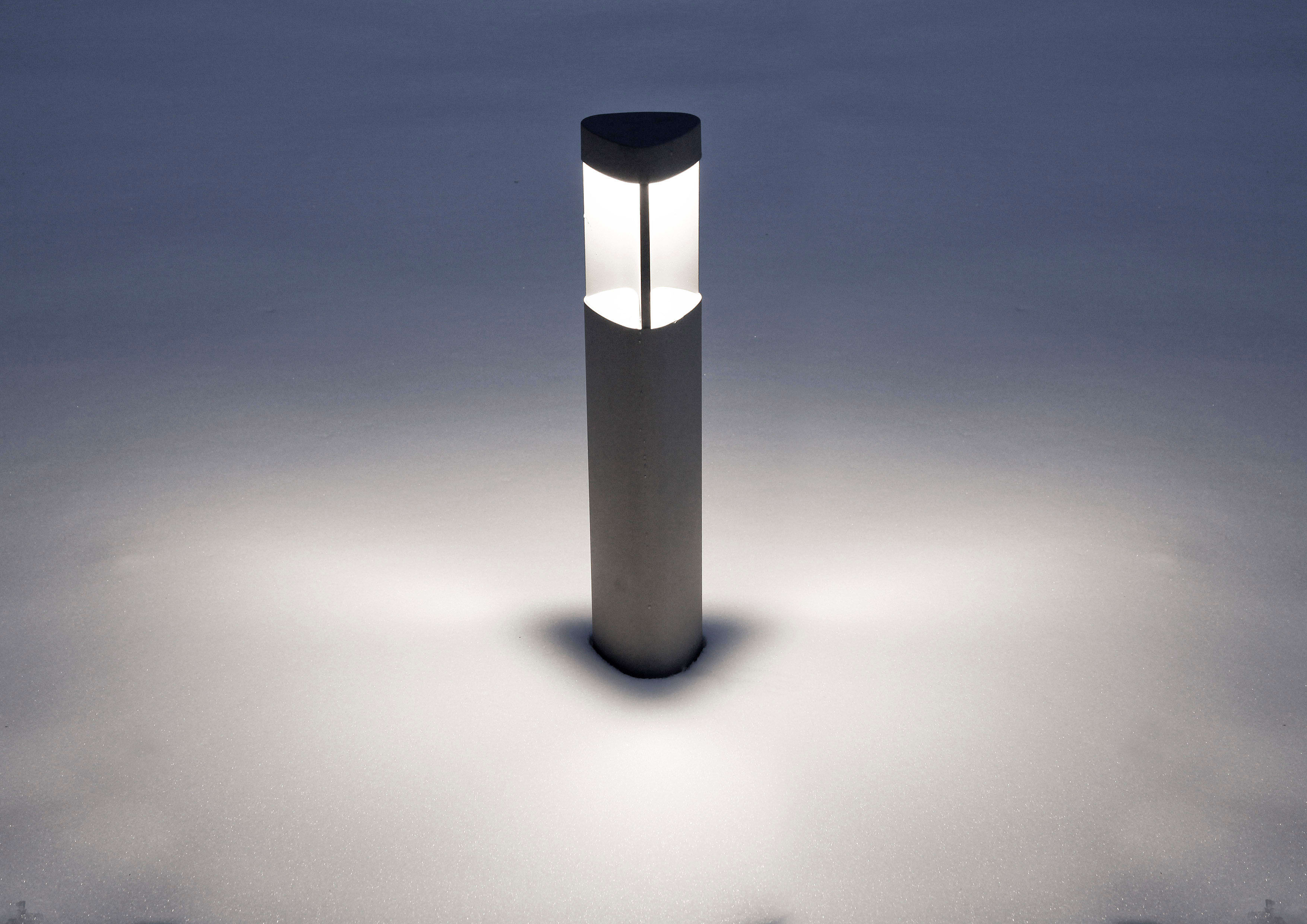IPAS - IPAS Triangle Post 6,5w Svart LED pullert