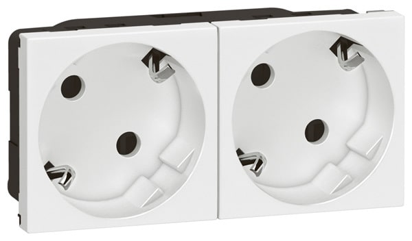 Legrand - 2-veis stikk m/jord, bv, hurti