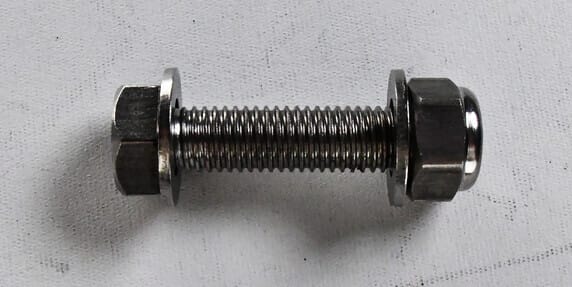 Melbye - Bolt 12x50 syrefast med låsem