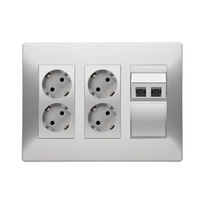 Kontakt Simon - 4 veis stikk + 2x kat6 komplett med veggboks Alu