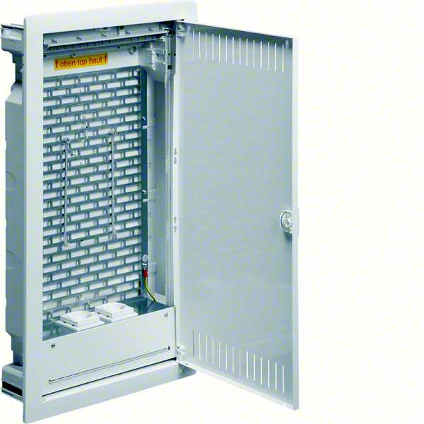 Hager - Volta mediabox, for innfelt montasje. 3-rad, inf.mål h595 b315 d90mm, ytre mål h630 b348 d95mm