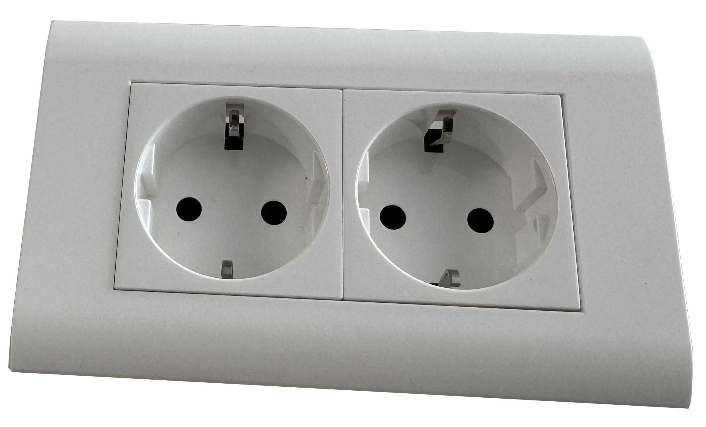 Maxeta - Universal kanal stikk 2-veis