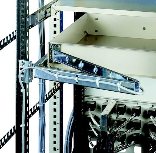 Schneider Electric - NSYBTSCS Bakre kabelsupport