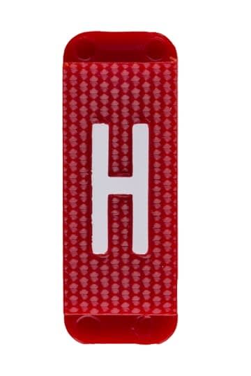 ABB Electrification - Utvendig merkesystem for kabelskap, rødt skilt H, pose a 10 stk, rød bakgrunn med hvit skrift.