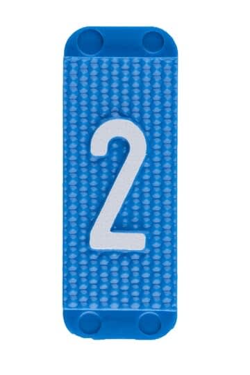 ABB Electrification - Utvendig merkesystem for kabelskap, blått skilt 2, pose a 10stk, blå bakgrunn hvit skrift