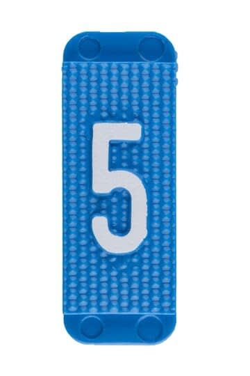 ABB Electrification - Utvendig merkesystem for kabelskap, blått skilt 4, pose a 10stk, blå bakgrunn hvit skrift