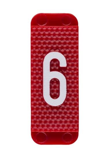 ABB Electrification - Utvendig merkesystem for kabelskap, rødt skilt 6/9, pose a 10 stk, rød bakgrunn med hvit skrift.