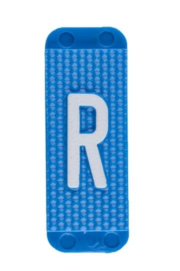 ABB Electrification - Utvendig merkesystem for kabelskap, blått skilt R, pose a 10stk, blå bakgrunn hvit skrift