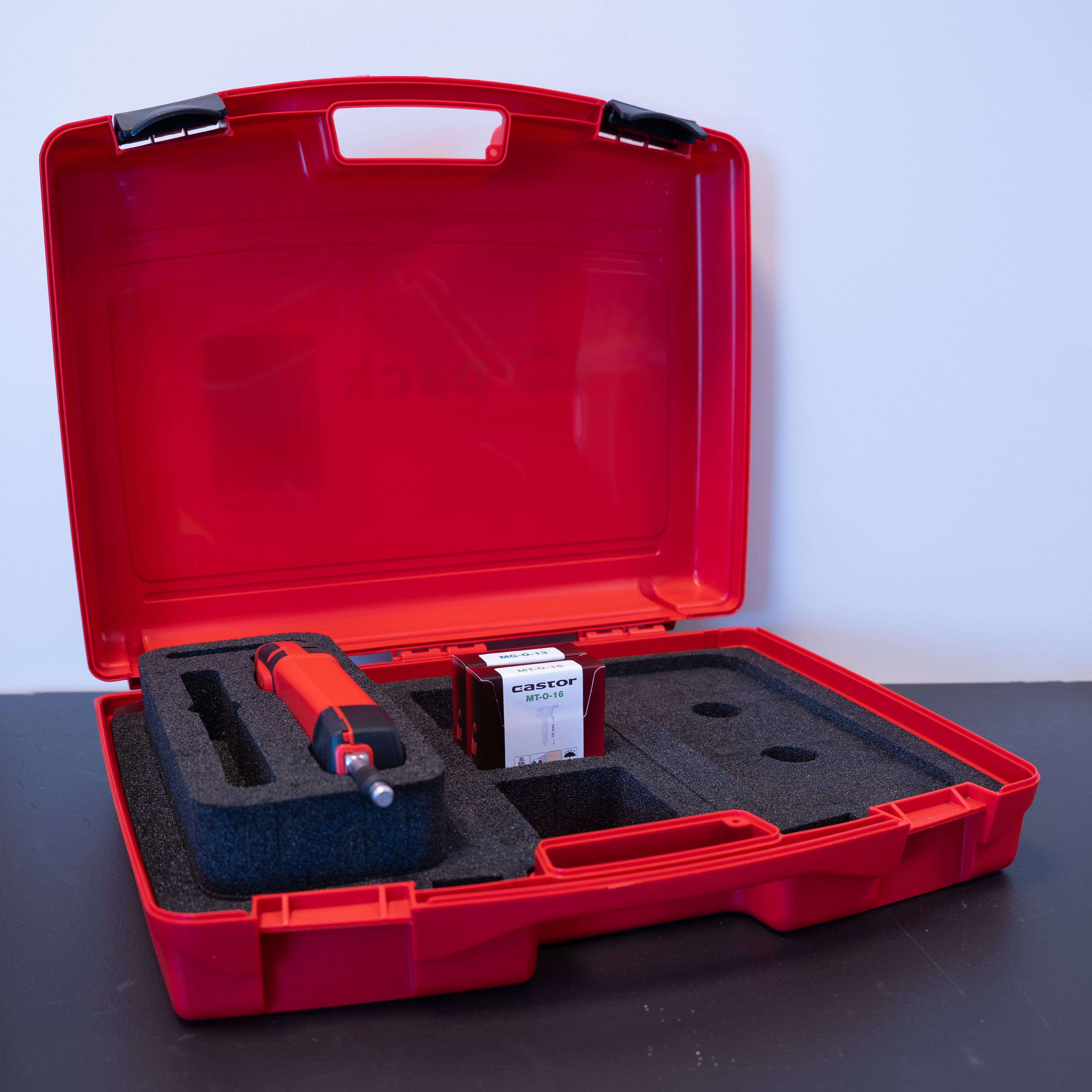 Castor - M-30 Servicekoffert med M-30 magasinverktøy, MG-klammer og MT-klammer