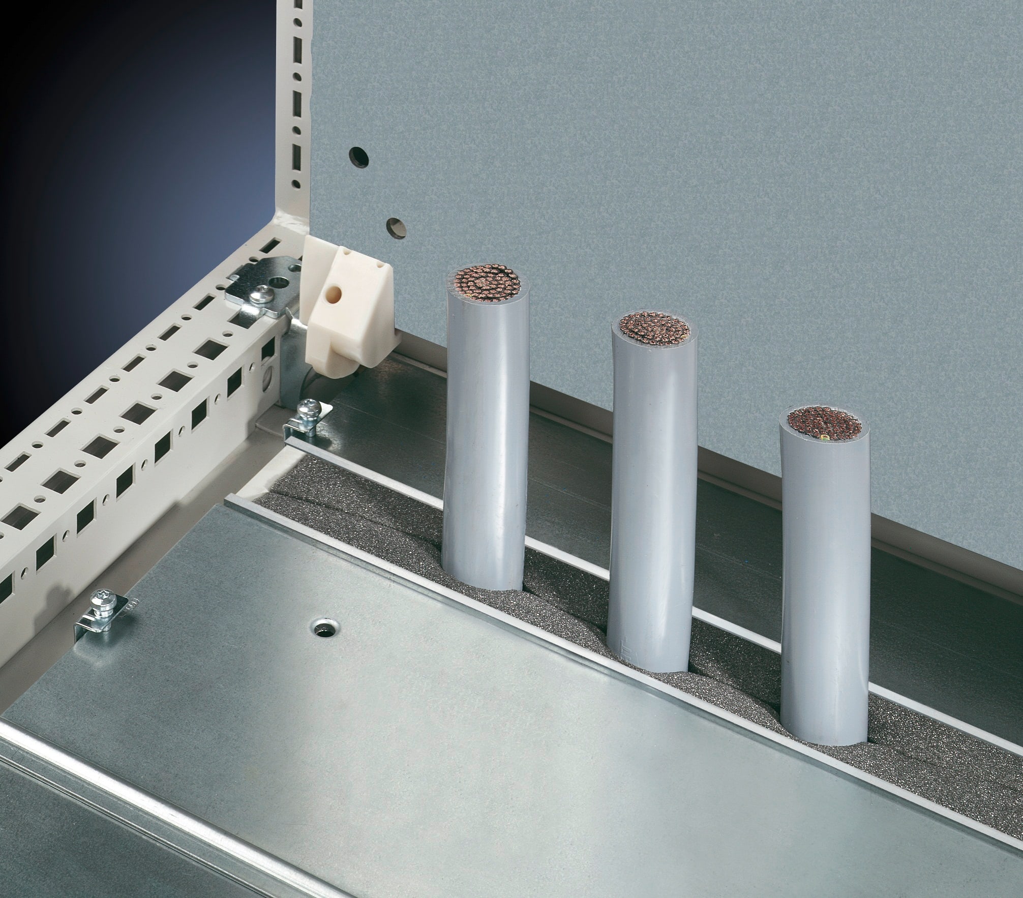 Rittal - Kabelinnføring klemprofil for skap med 1200mm bredde. For TS8, CM, TP og SE8