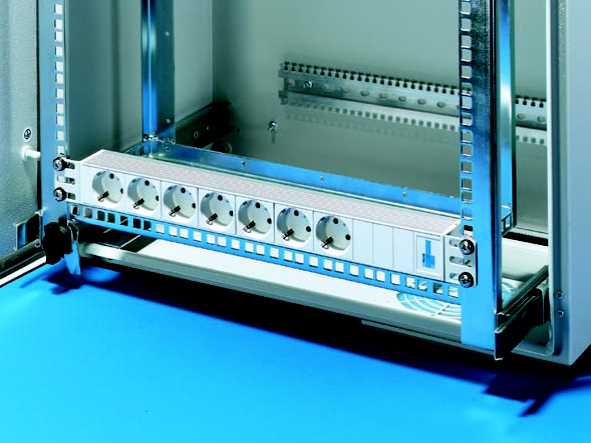 Rittal - STIKKLISTE M. STØPSEL, 7 UTTAK