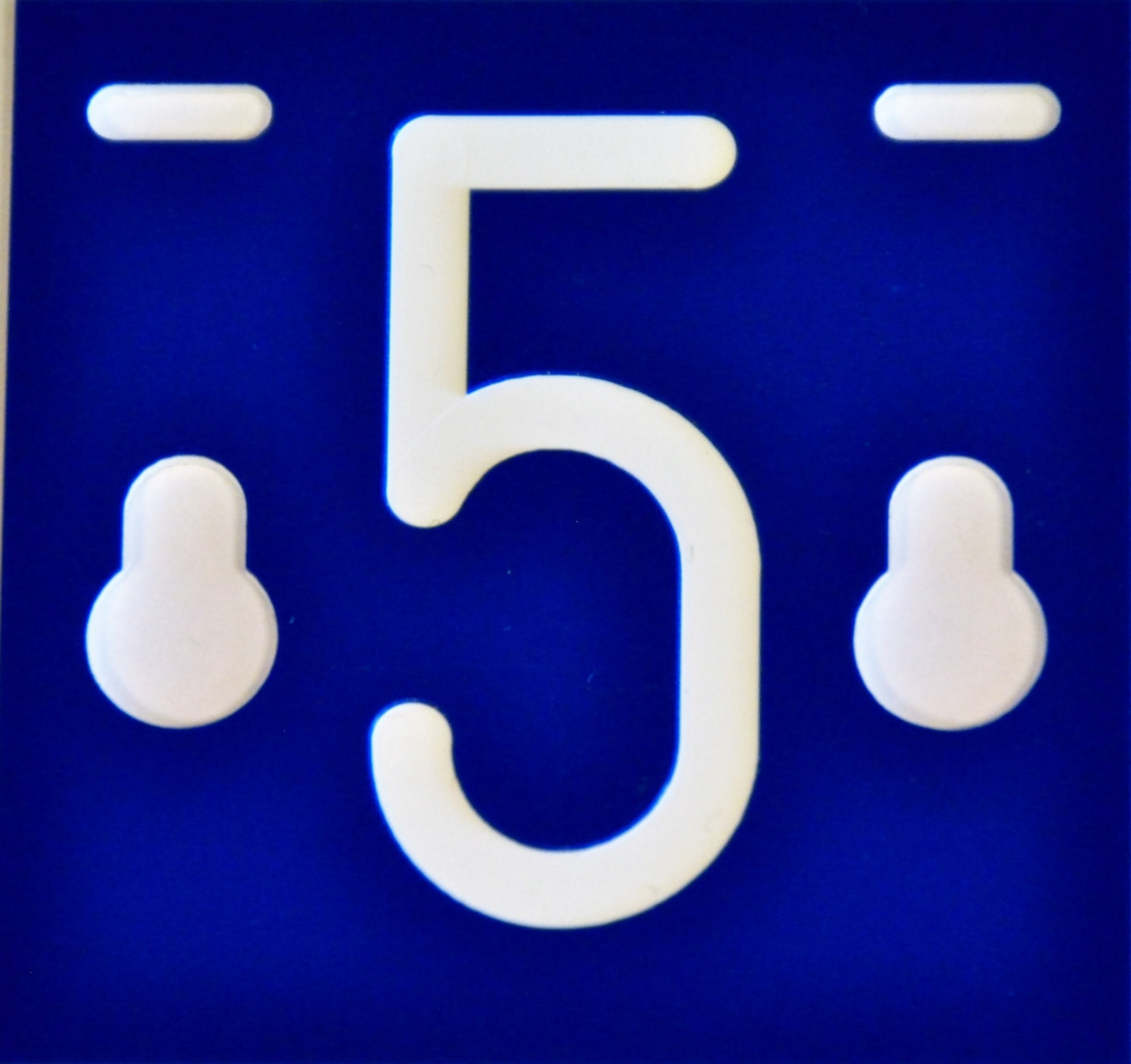 Melbye - Merkeskilt blå 5 64x64x3,2mm tosidig