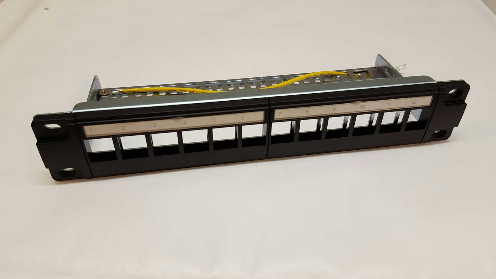 LANSE 3-PLAY - PATCHPANEL 10 U/MODULER FOR KAT.6 UTP