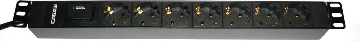 LANSE 3-PLAY - 19STRØMSKINNE 7X230V M.OV/LED  PDU M/OVERSPENNINGSVERN 3M K