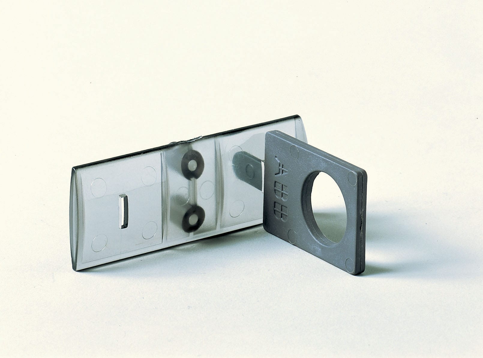 ABB Electrification - Guard for Pushbuttons, E1-6