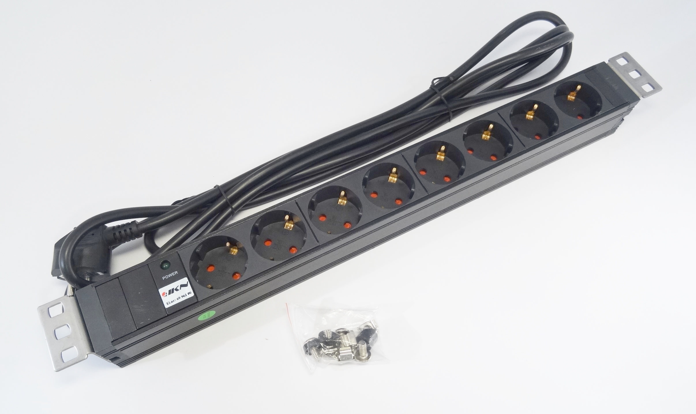 IKN AS - 19 Powerlist 8x230V, 2m ka 19 Powerlist 8x230V, 2m ka