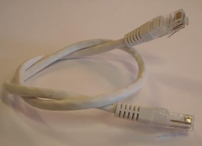 IKN AS - Snor RJ45-RJ45 Kat6 uten UTP 15m