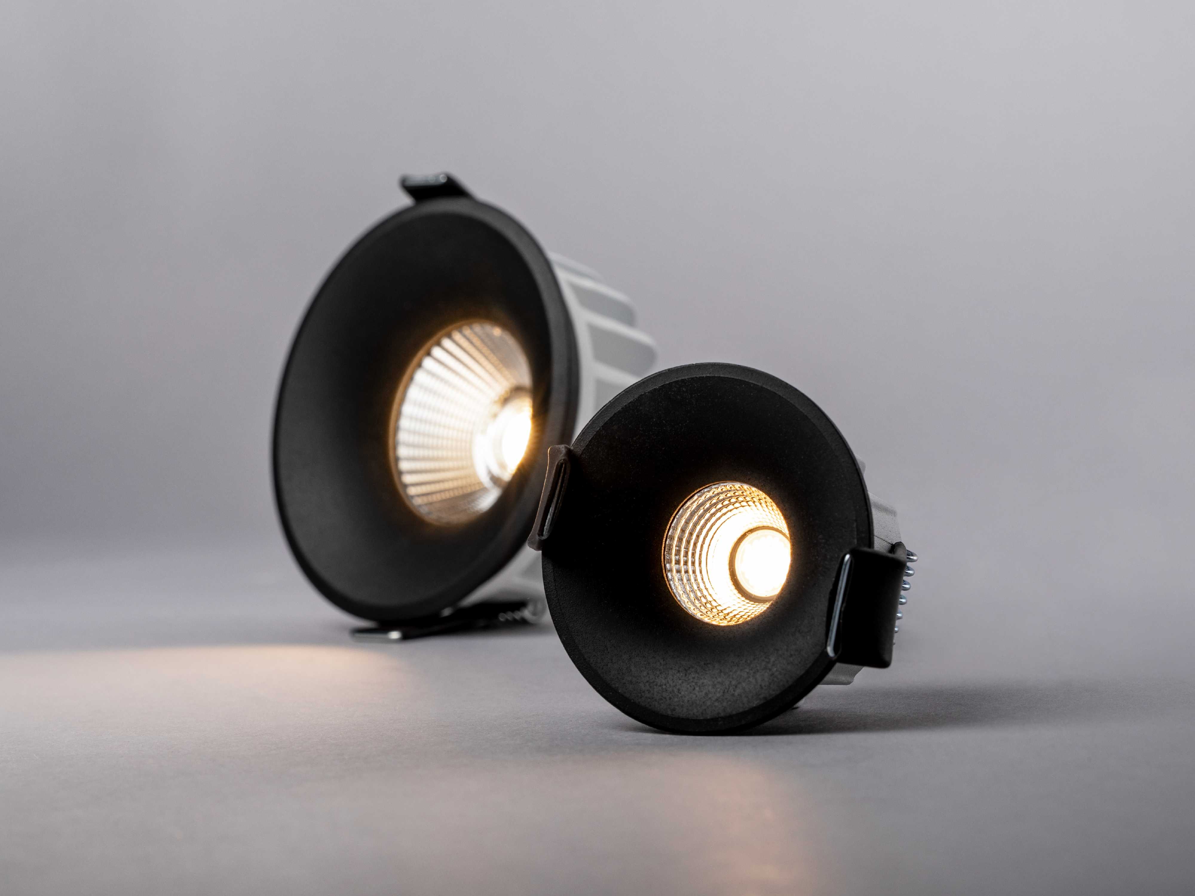 Hide-a-lite - Frontring Optic Deep XS Svart