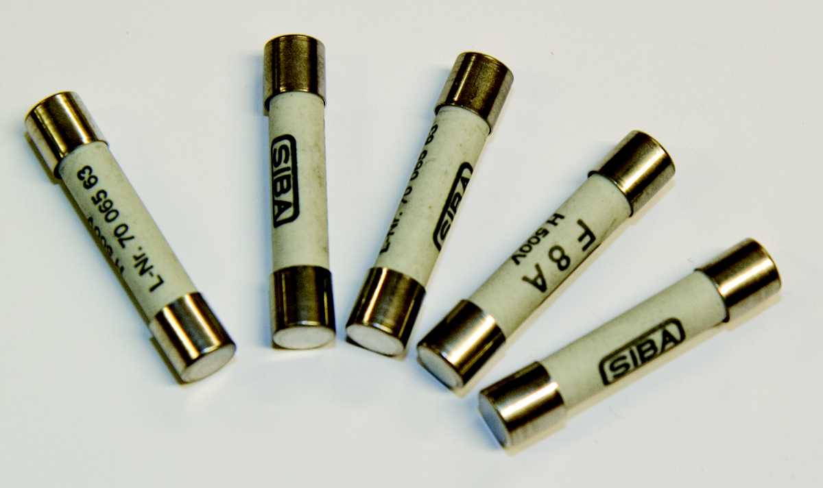 SIBA - 5x25 450V Kvikk Keramisk 4A