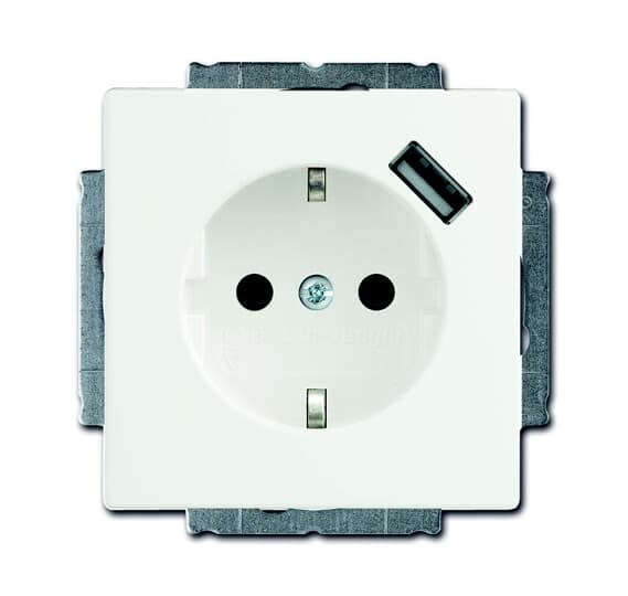 ABB Electrification - ENKEL STIKKONTAKT MED 1 X USB HVIT MATT