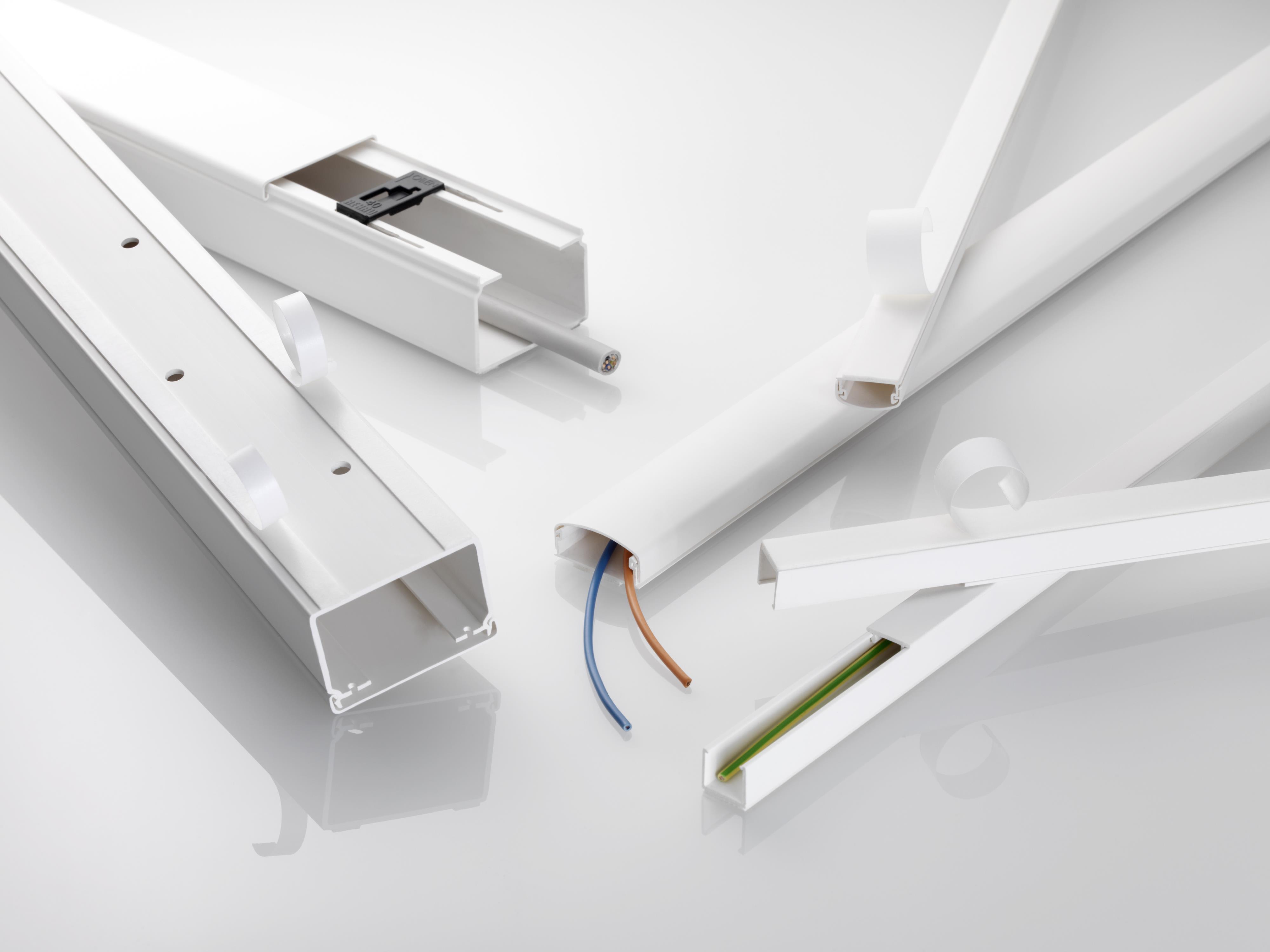 REHAU - MKS 16/25 Kanal og lokk 2m, polarhvit, med tape