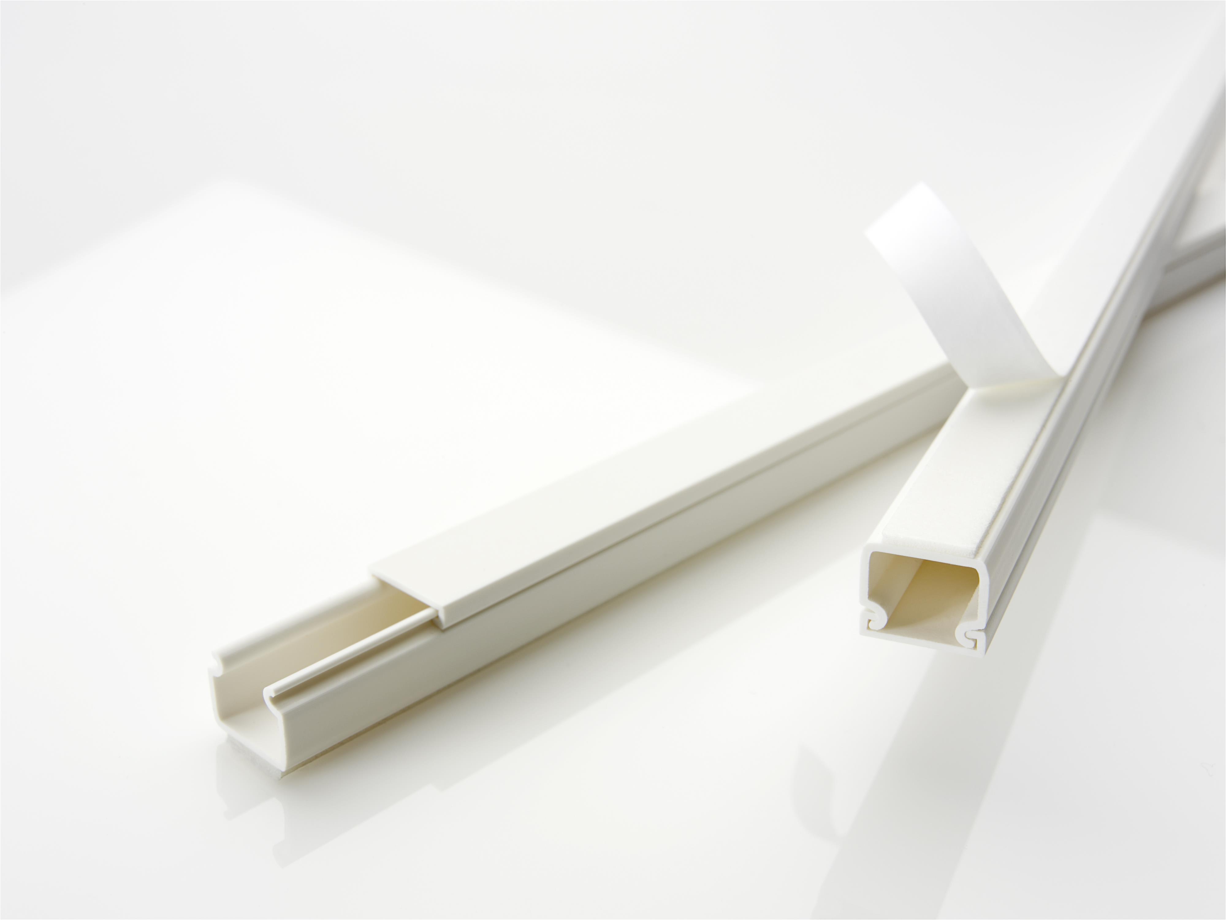 REHAU - LE 10/10 minikanal med lim renhvit RAL 9010