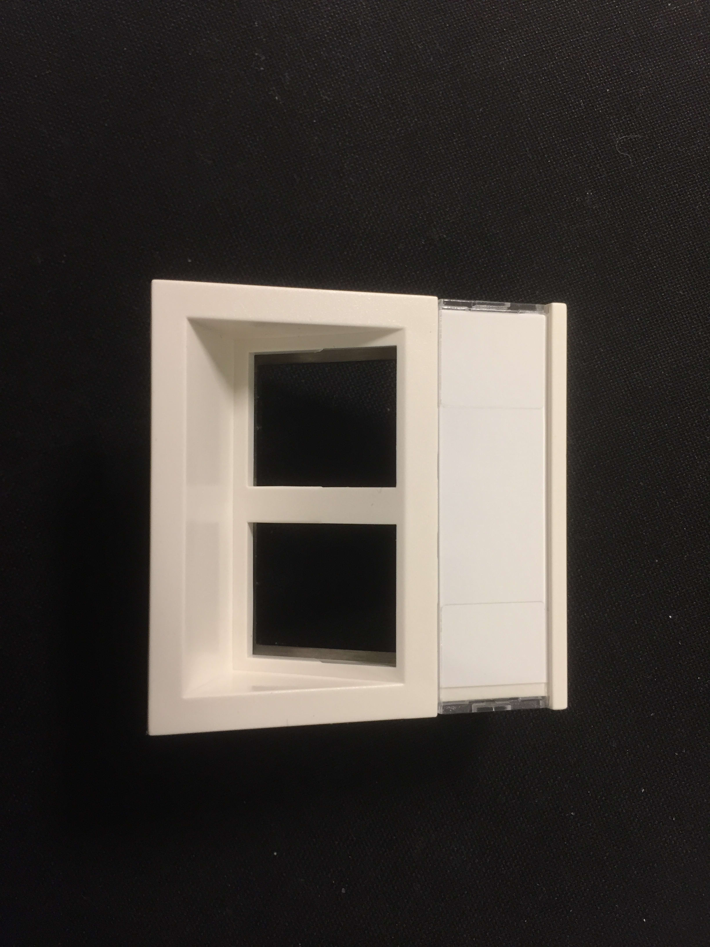 REHAU - Keystone 45x45 multi-overgang for SIGNA BASE til Cat6 og lignende grensesnitt