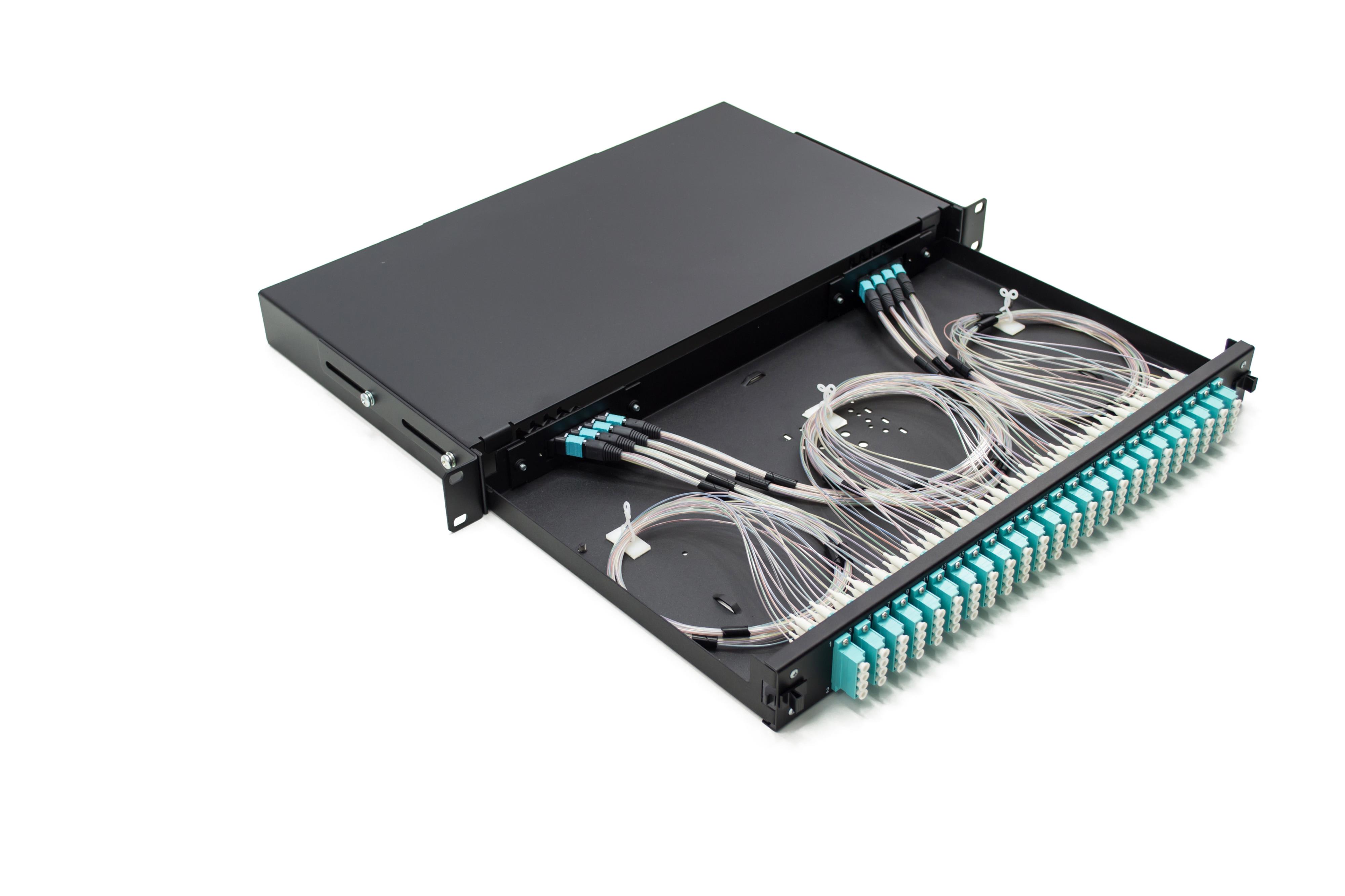 Schneider Electric - Fiberpanel High Density pre-terminert 96 LCq-8x12 MTPm OS2