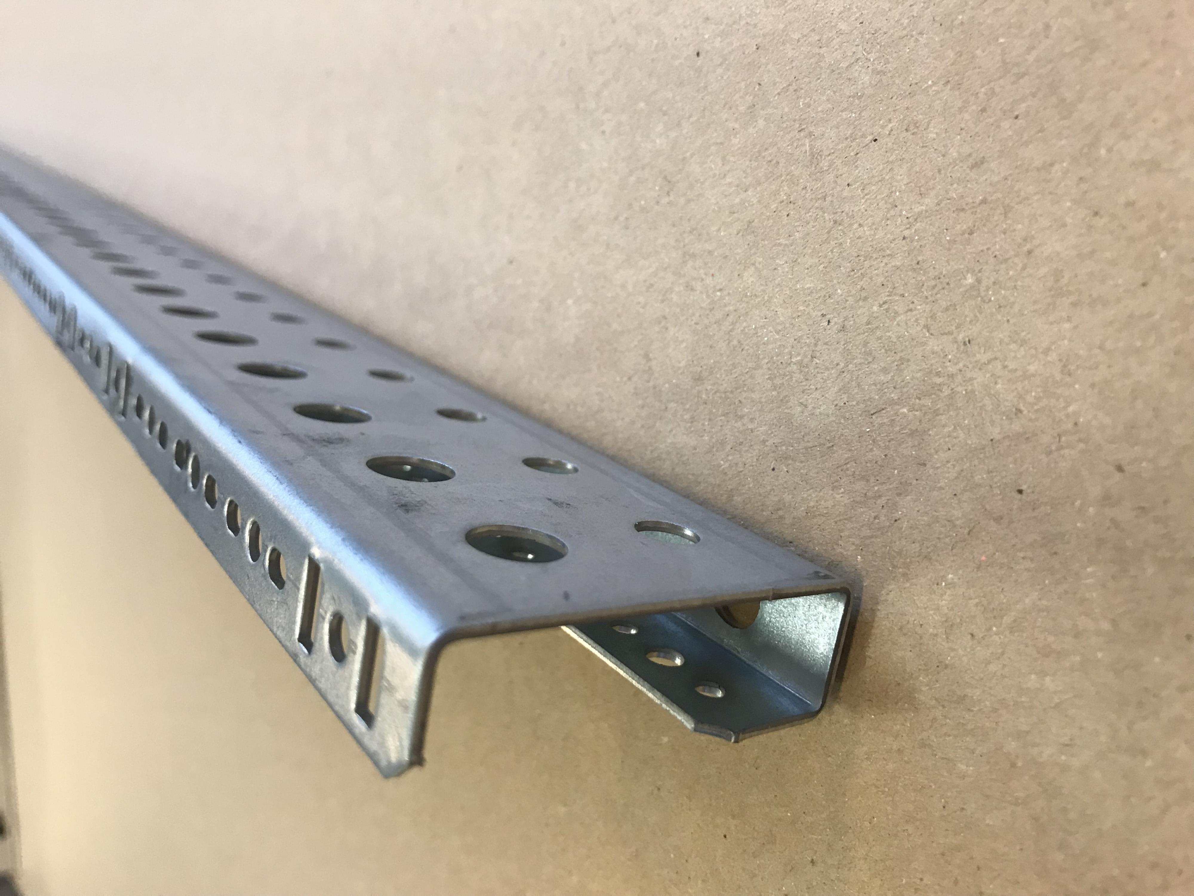 EFA Elektro - Vertikal skinne  L=2100mm